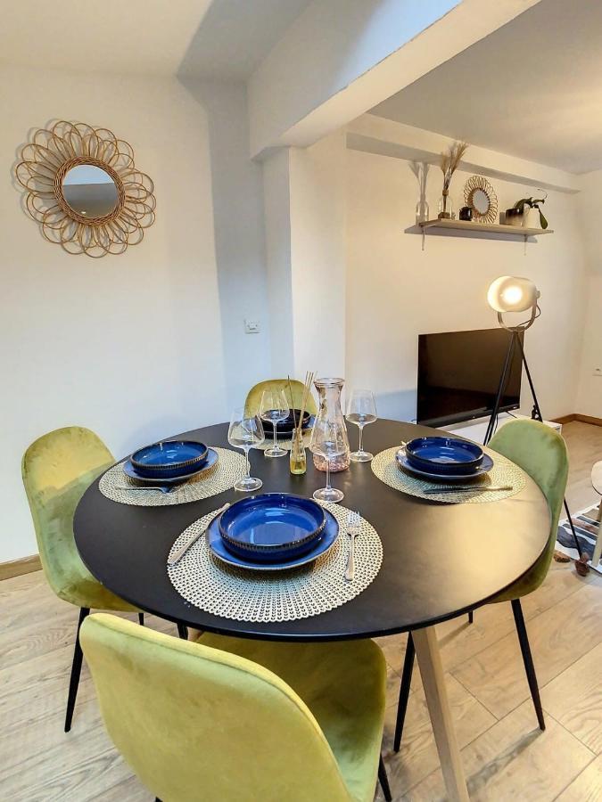 Charmant Triplex Centre-Ville De Шантійї Екстер'єр фото